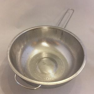 Strainer/collider